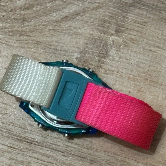 Freestyle Shark Classic Clip Black Neon Clip Watch - Picture 3 of 4